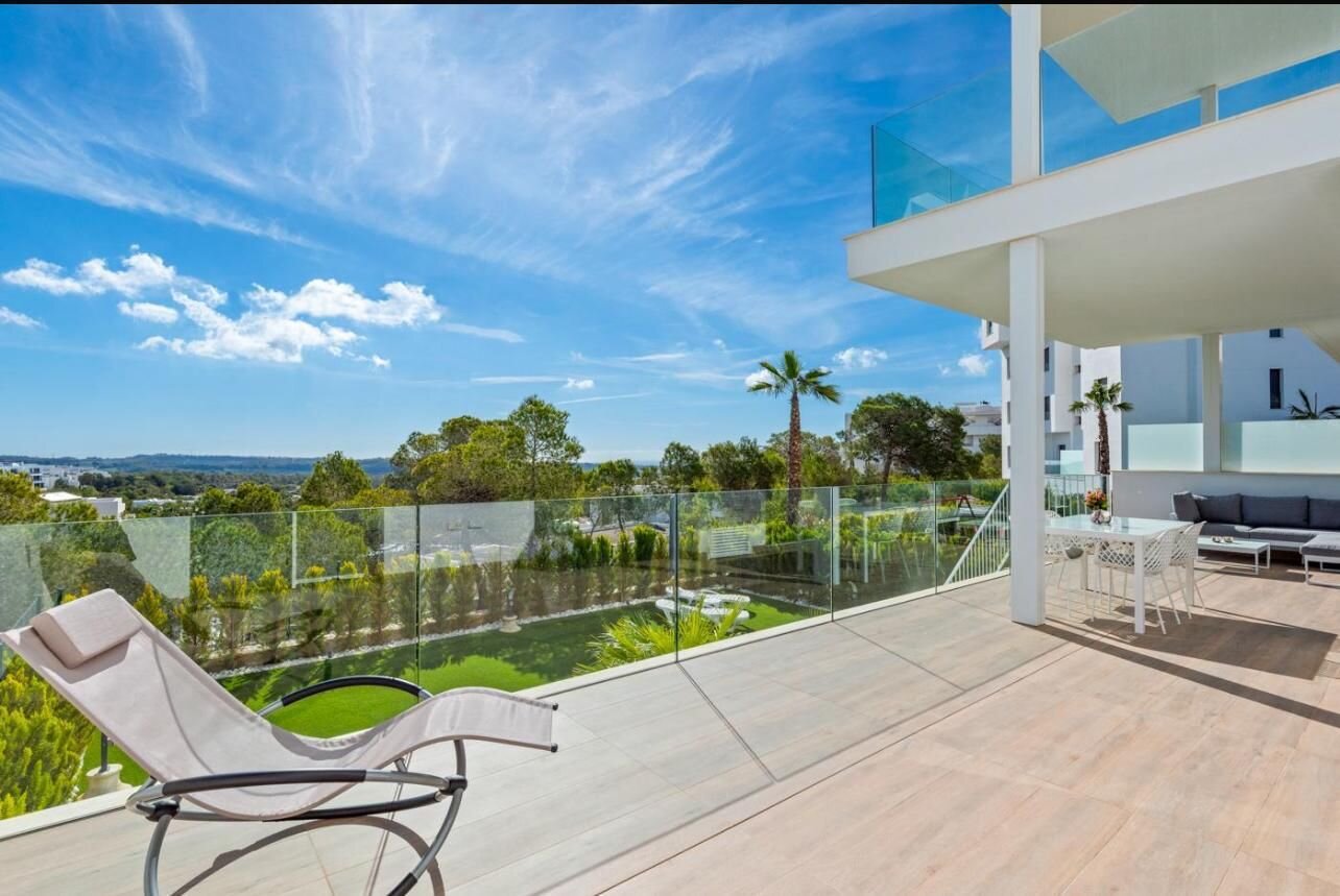 2-Bedroom Apartment in Las Colinas Golf, Orihuela - Image 17