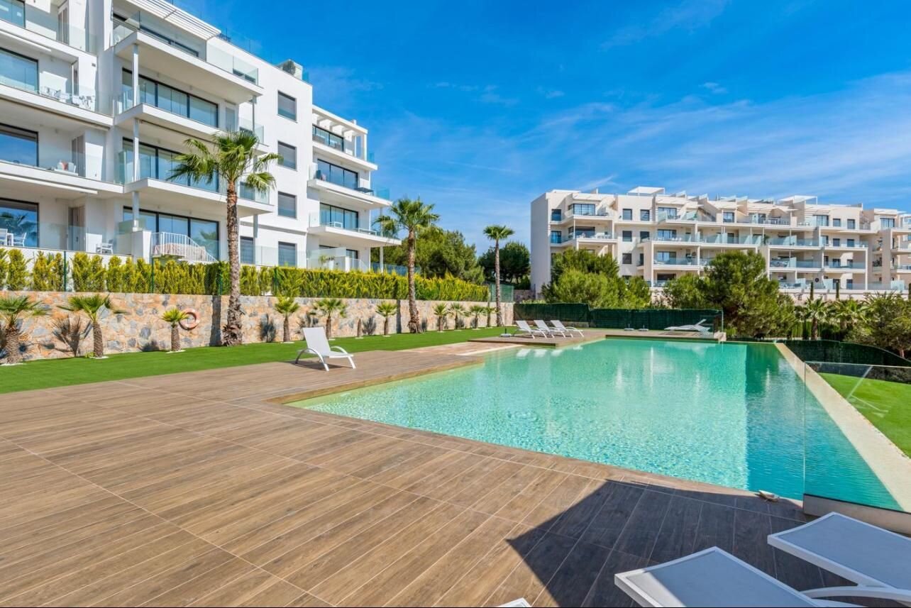 2-Bedroom Apartment in Las Colinas Golf, Orihuela - Image 24