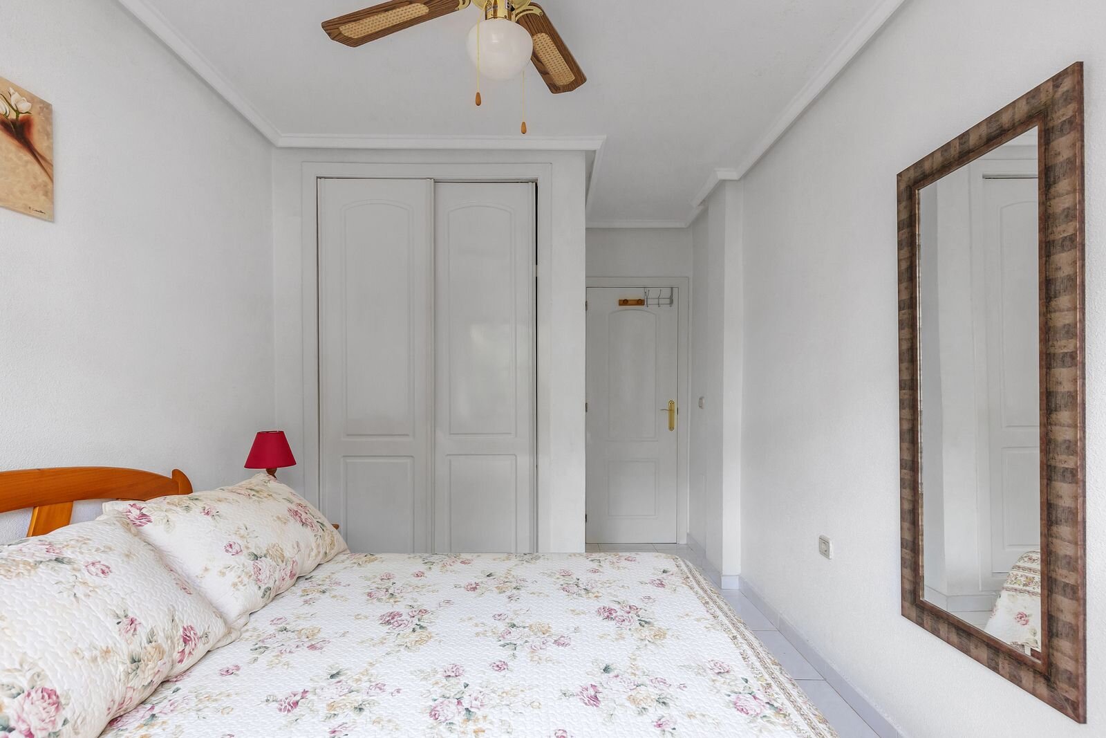 2-Bedroom Apartment in Punta Prima, Torrevieja - Image 16