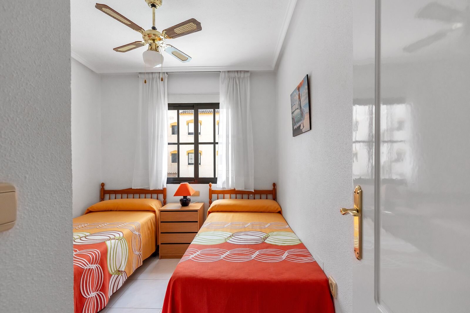 2-Bedroom Apartment in Punta Prima, Torrevieja - Image 18