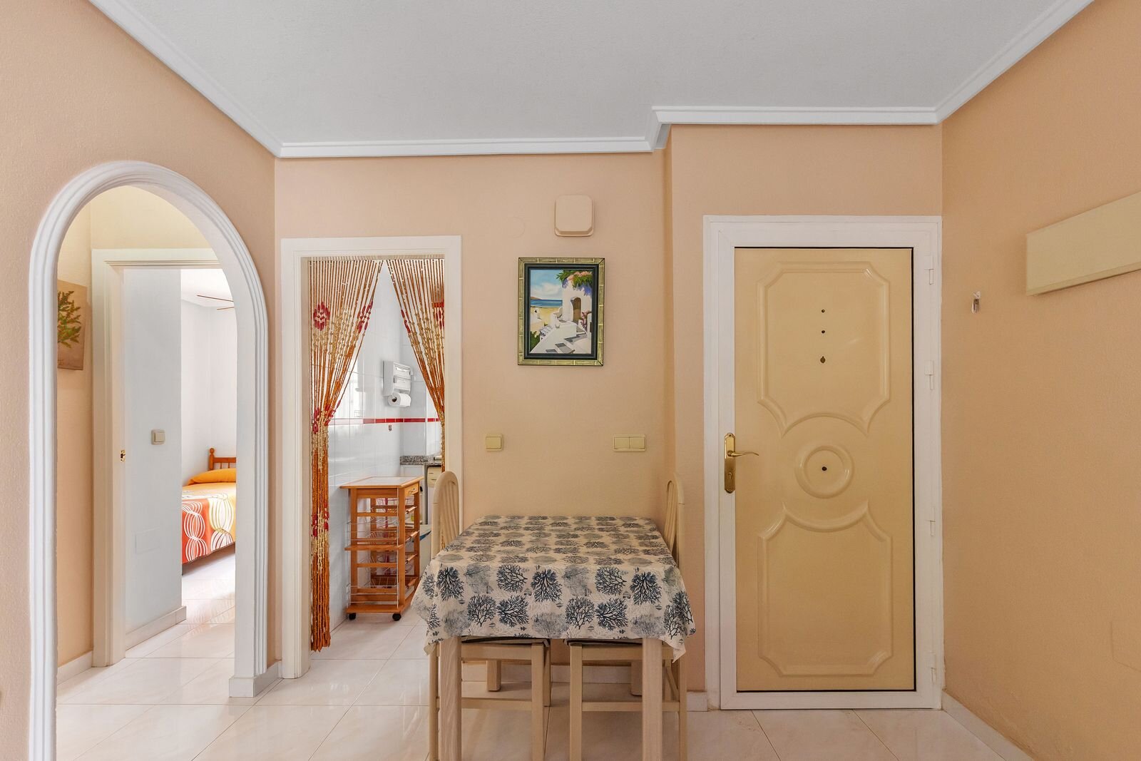2-Bedroom Apartment in Punta Prima, Torrevieja - Image 6