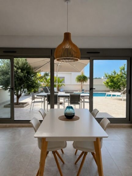 3-Bedroom Villa in Pueblo, San Miguel de Salinas - Image 6