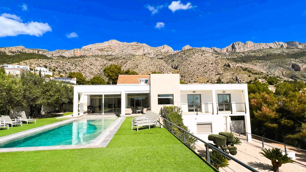 5-Bedroom Detached House in  Altea | Sunny Casas - Costa ... - Image 1