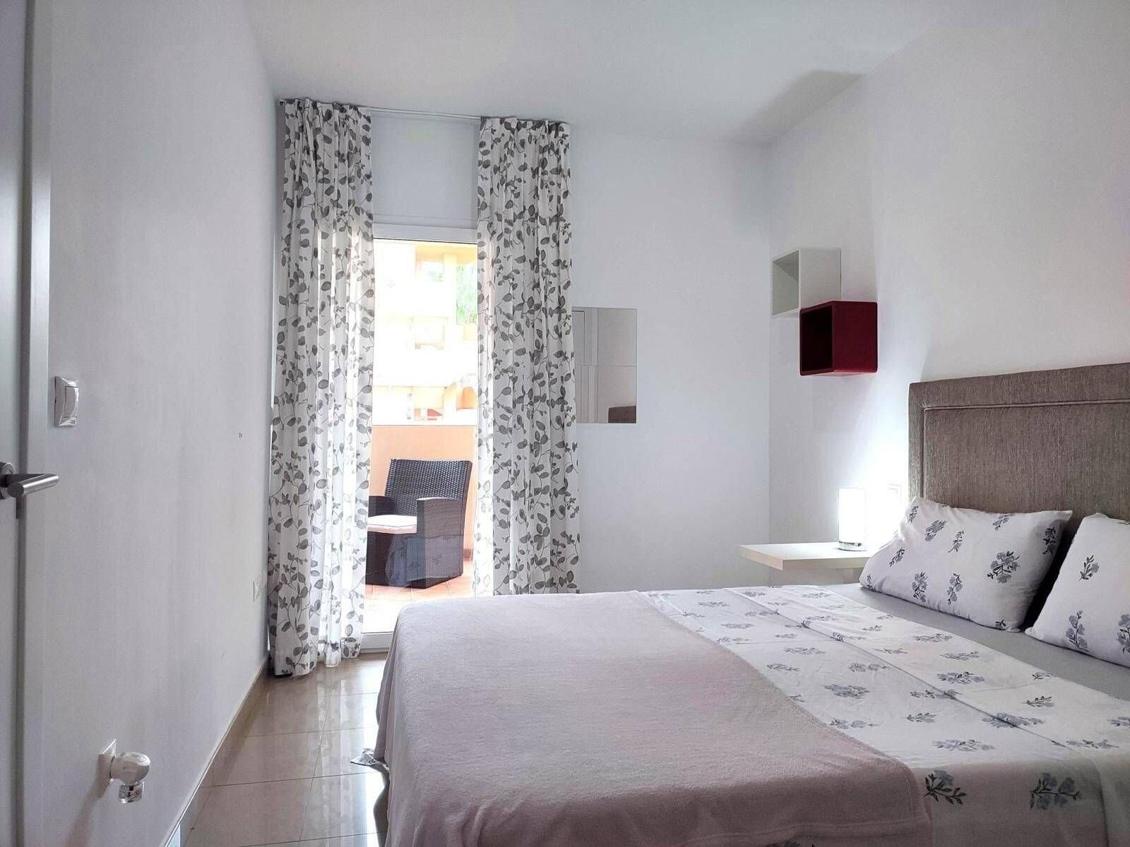 2-Bedroom Apartment in Orihuela Costa, Orihuela Costa - Image 18