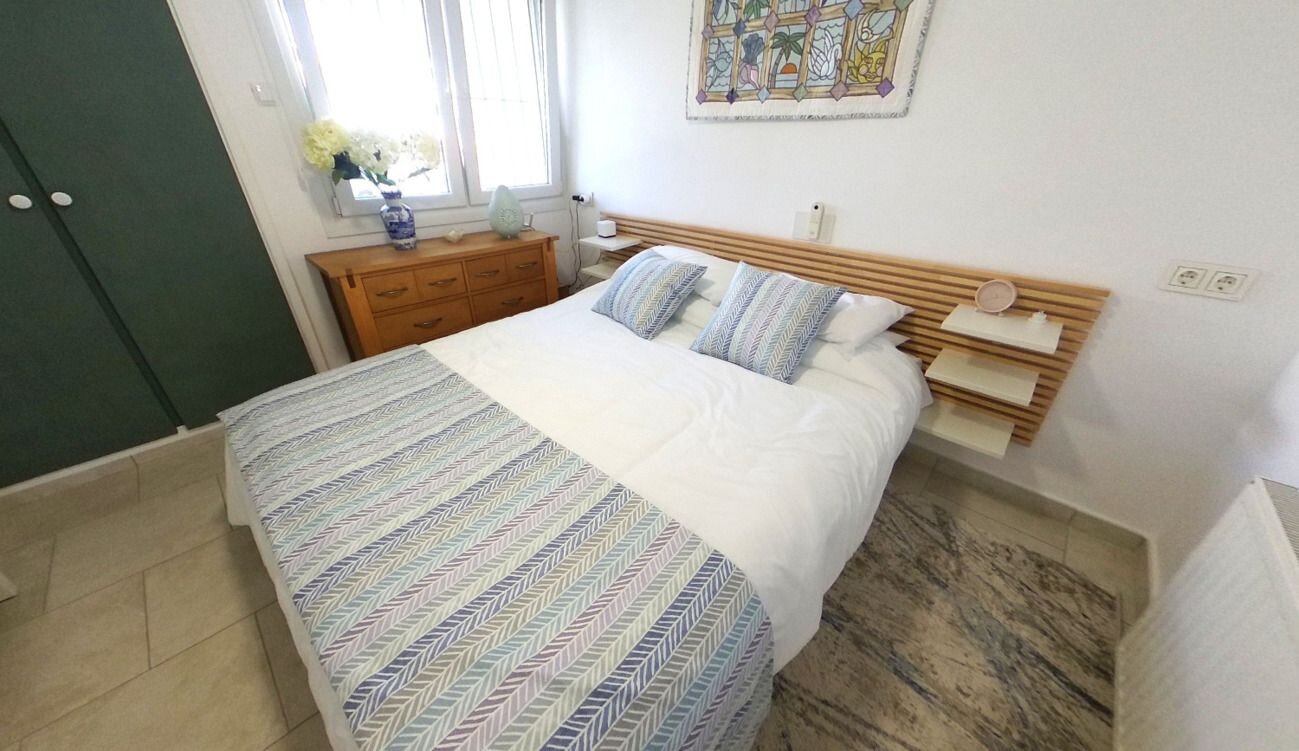 2-Bedroom House in Las Filipinas, Orihuela Costa - Image 13