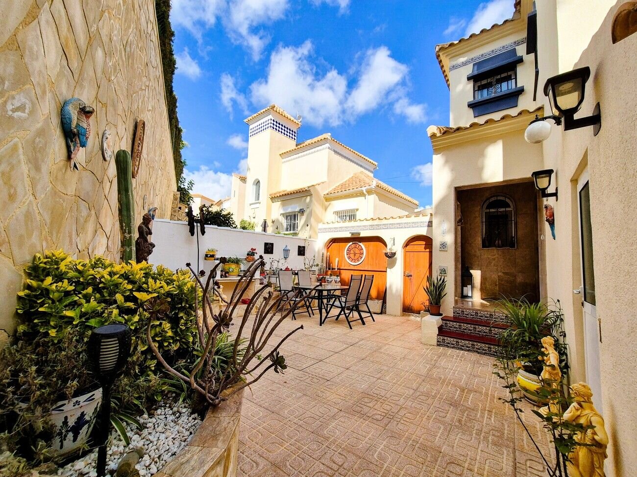 Villa met 3 Slaapkamers in San Miguel de Salinas - Image 1
