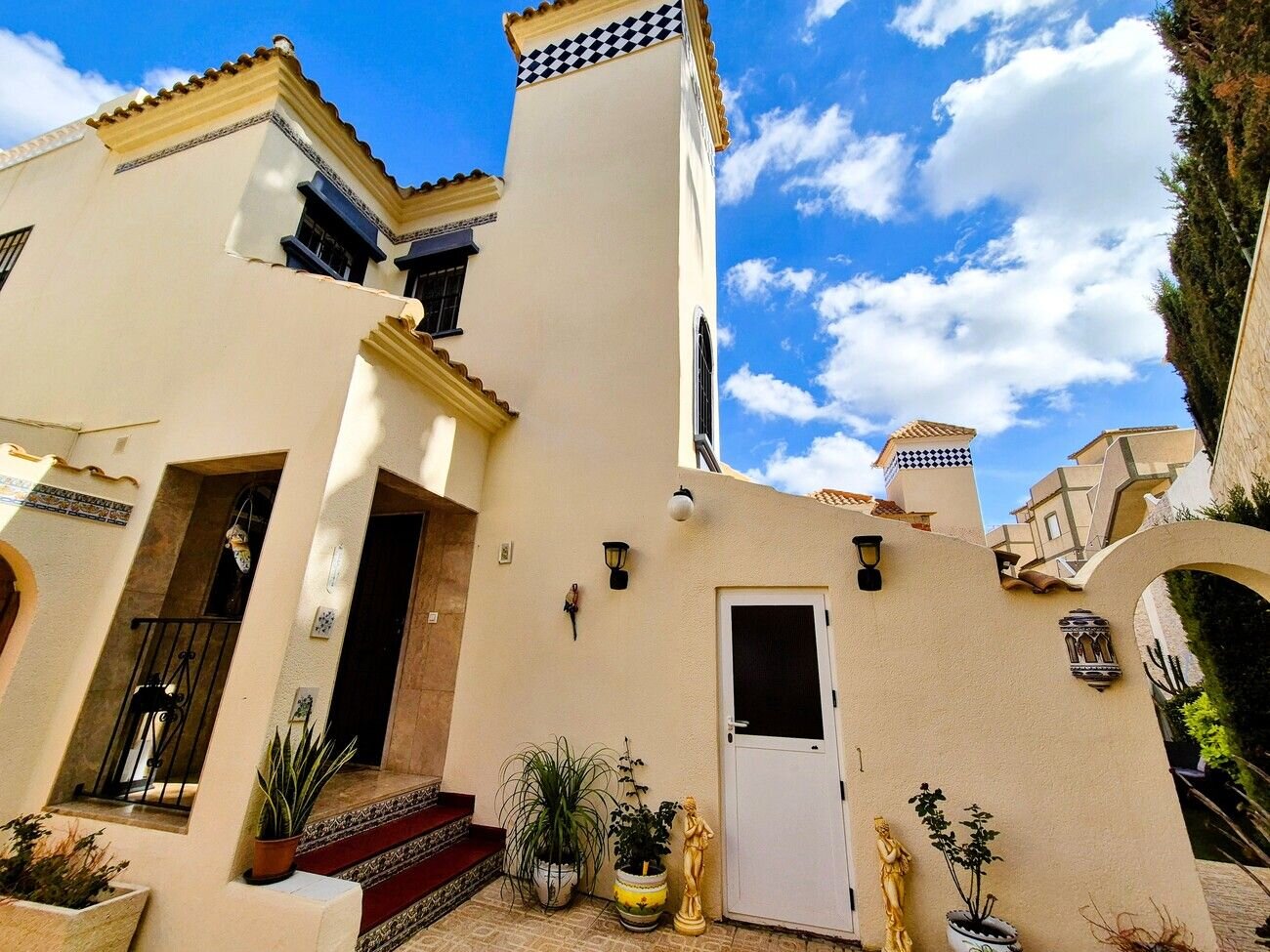 Villa met 3 Slaapkamers in San Miguel de Salinas - Image 7