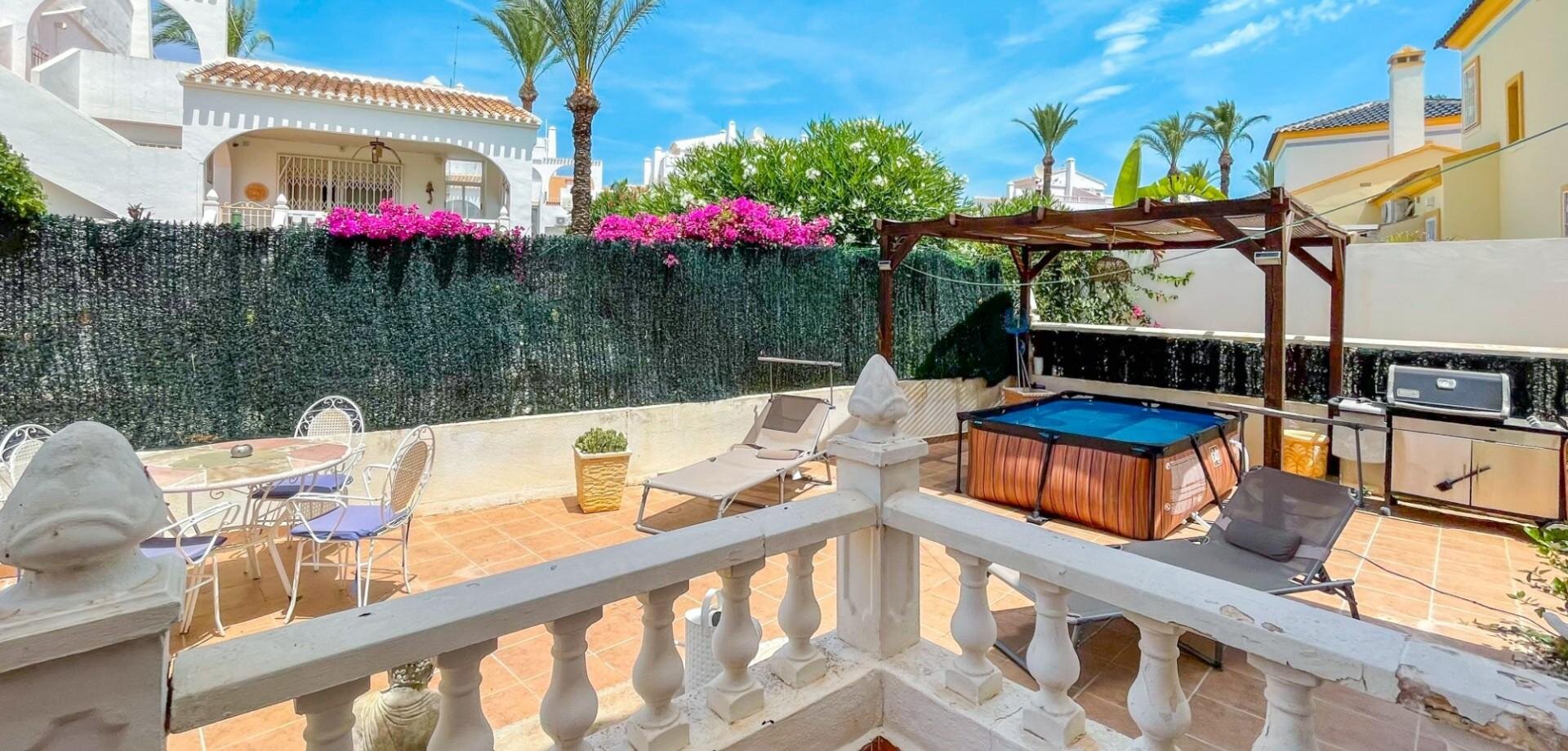 4-Bedroom House in Villamartín-las Filipinas, Orihuela Costa - Image 14