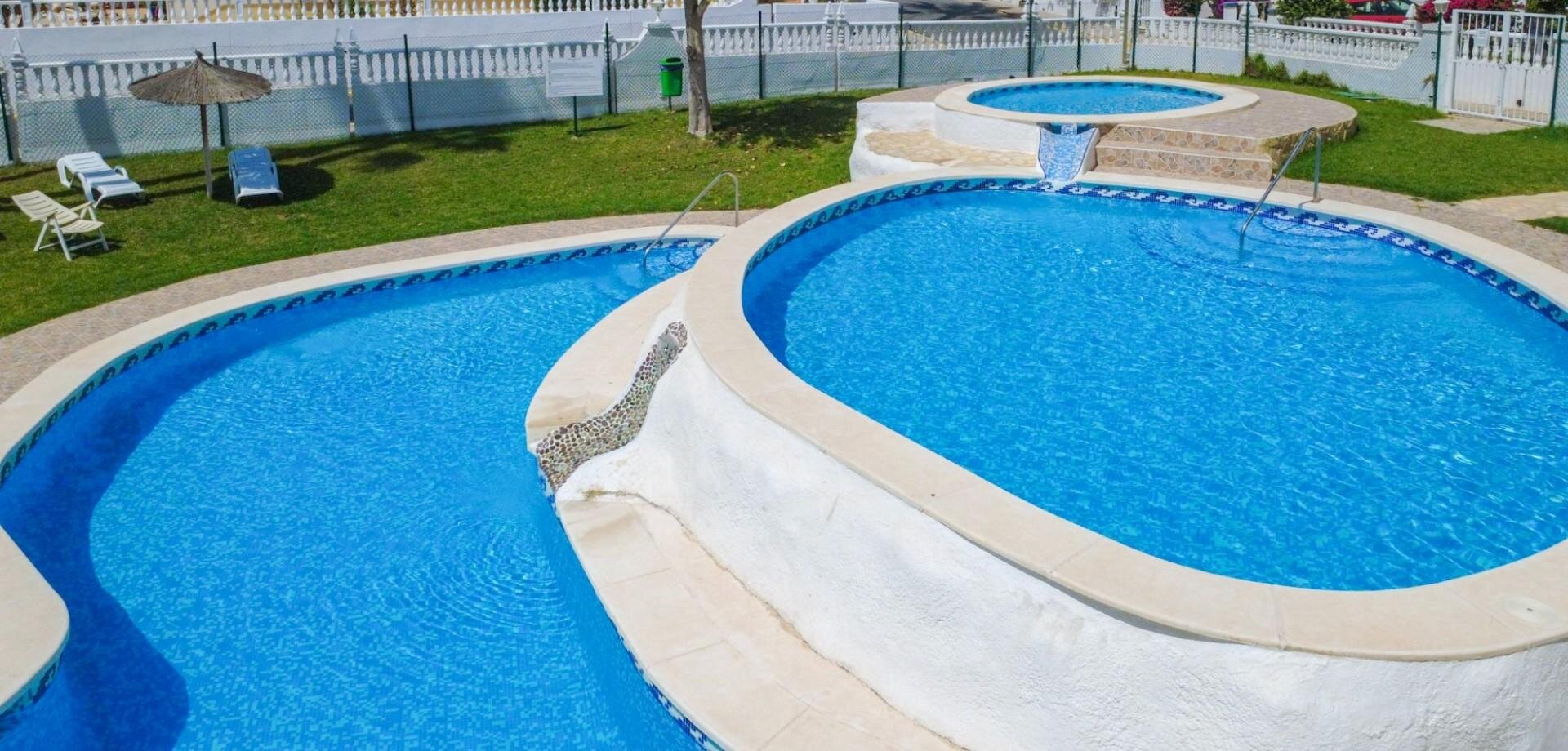 4-Bedroom House in Villamartín-las Filipinas, Orihuela Costa - Image 34