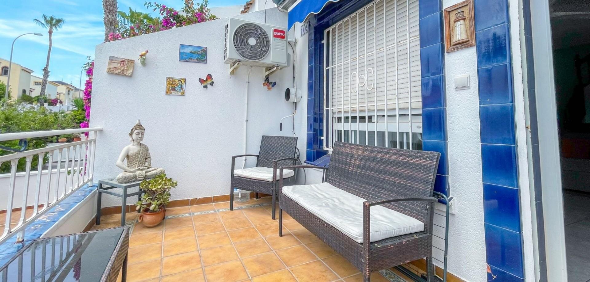 4-Bedroom House in Villamartín-las Filipinas, Orihuela Costa - Image 6