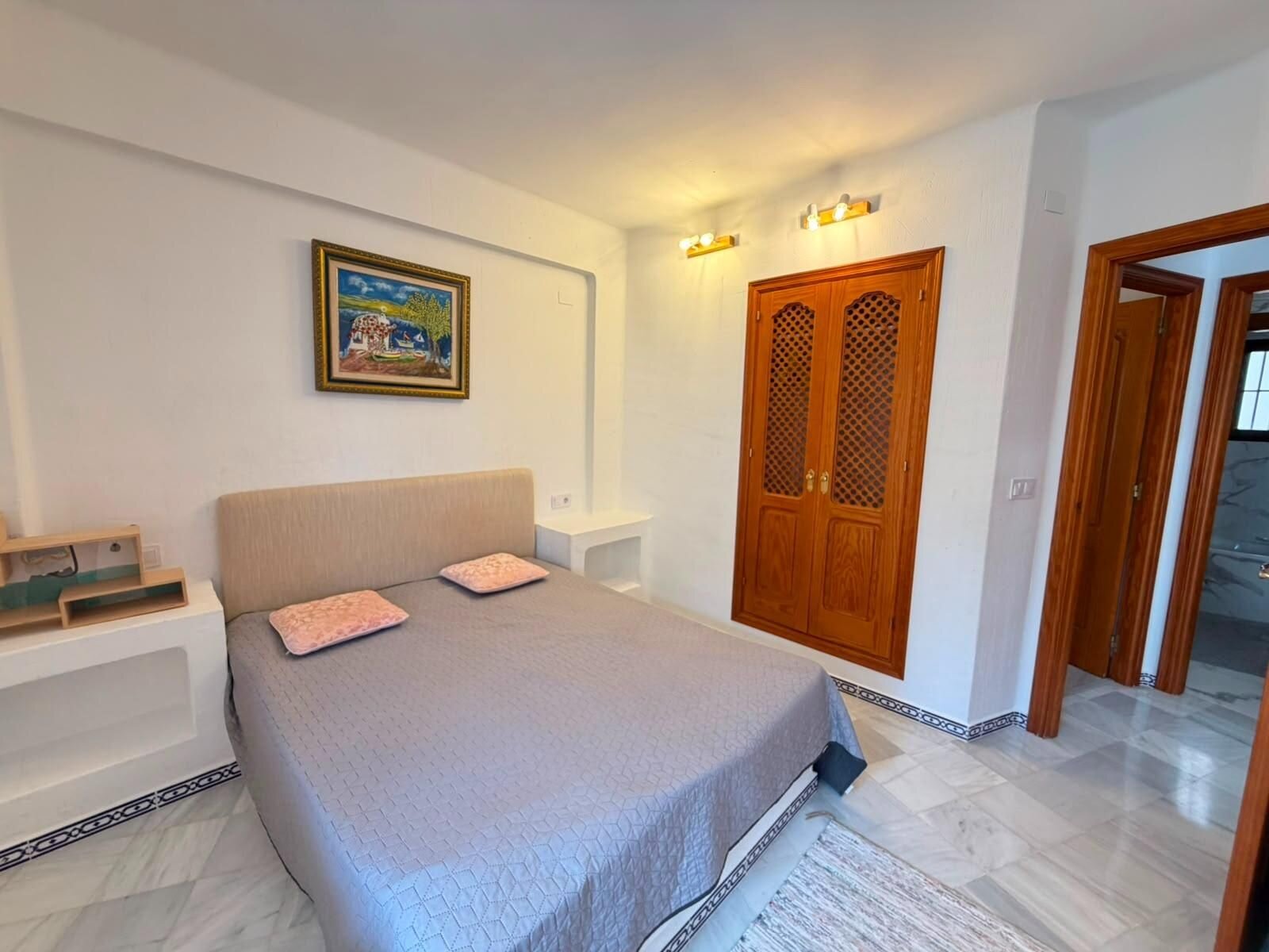 3-Bedroom Apartment in Los Frutales, Torrevieja - Image 11