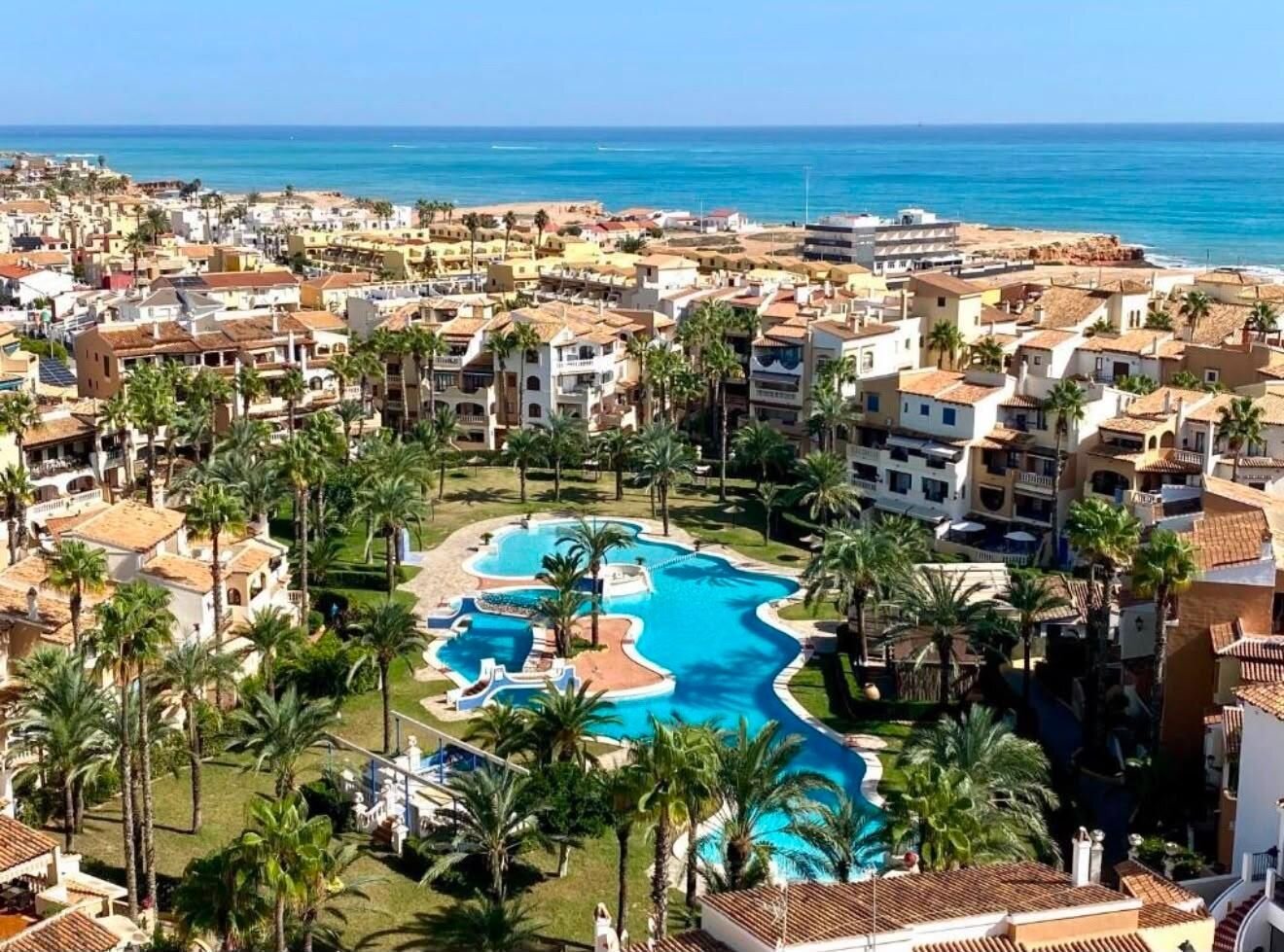 3-Bedroom Apartment in Los Frutales, Torrevieja - Image 33