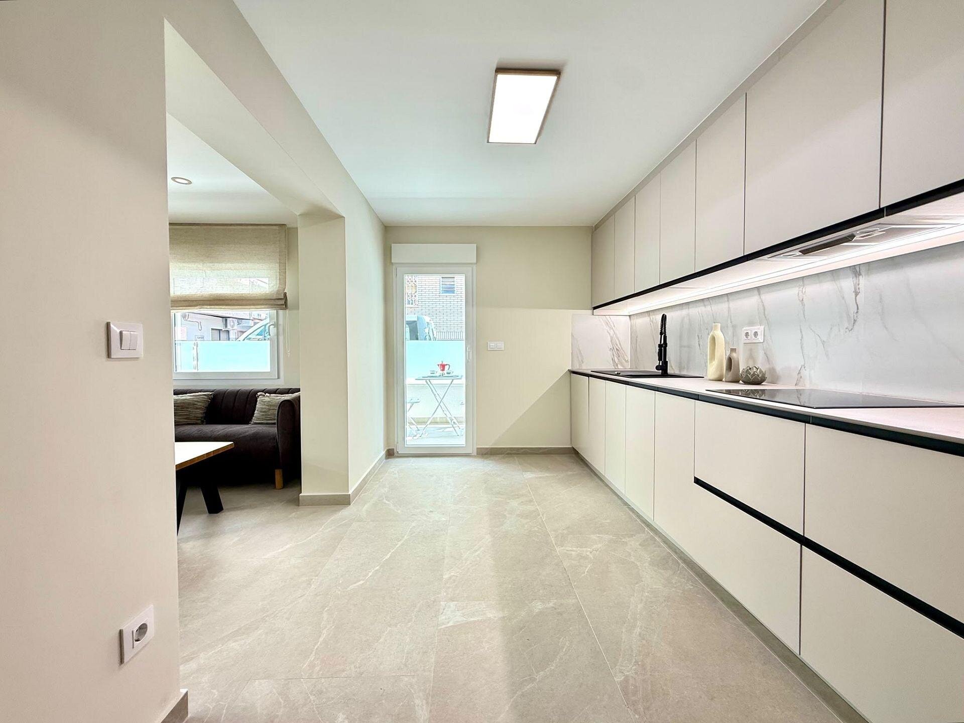 3-Bedroom House in Lo Pagan - Image 11