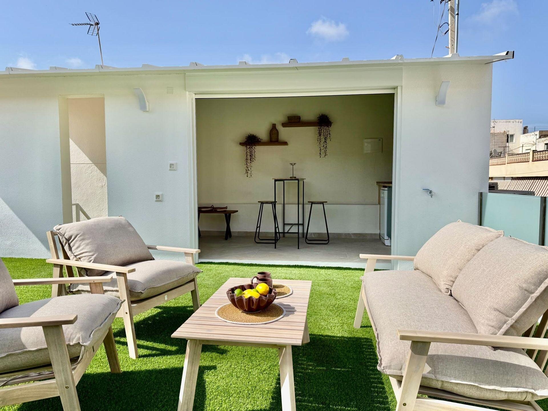 3-Bedroom House in Lo Pagan - Image 2