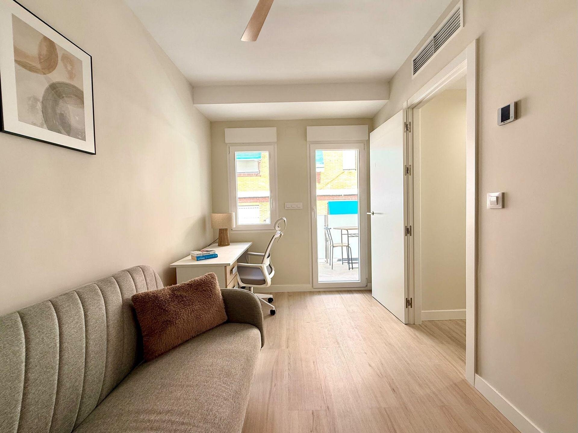 3-Bedroom House in Lo Pagan - Image 31