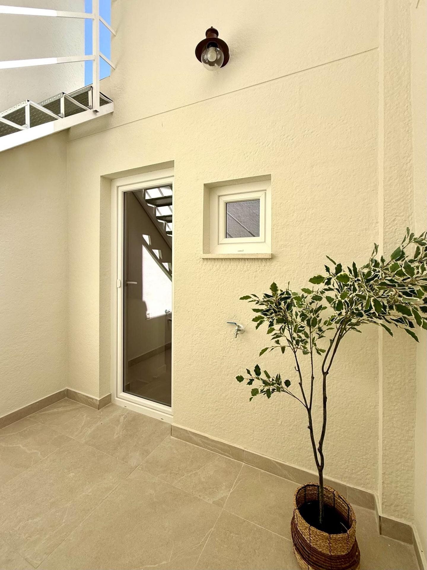 3-Bedroom House in Lo Pagan - Image 36
