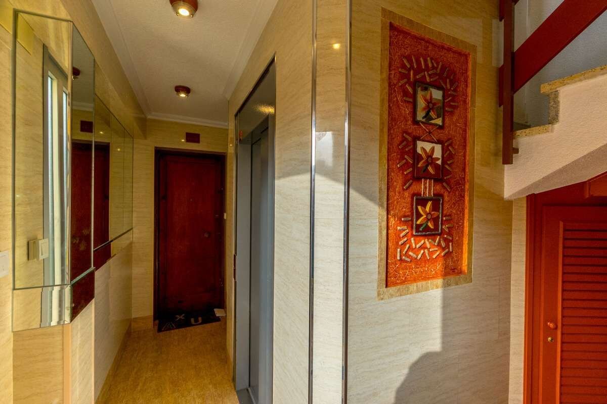 3-Bedroom Apartment in La Puntica, Lo Pagan - Image 20