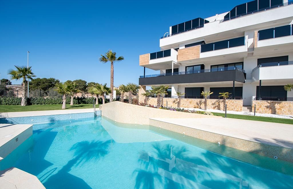 2-Bedroom Apartment in Urbanización Perla del Mar, Orihuela - Image 14