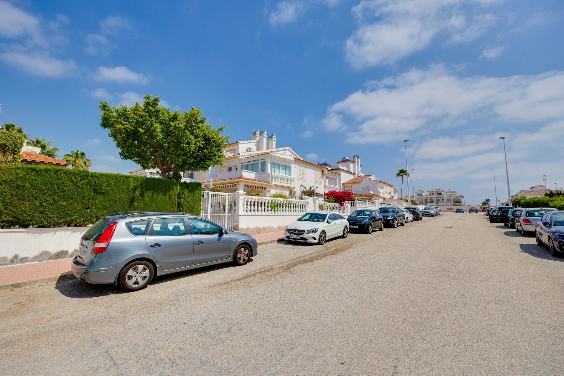 2-Bedroom Apartment in Zeniamar-Horizonte-la Campana, Orihuela Costa - Image 42