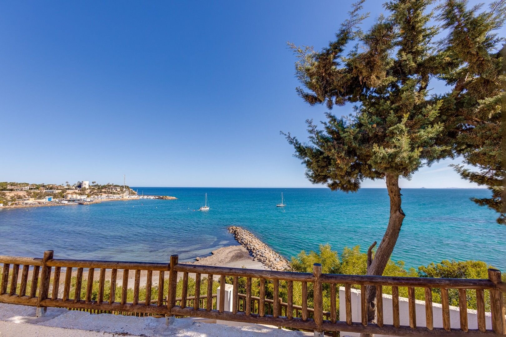 2-Bedroom Apartment in Zeniamar-Horizonte-la Campana, Orihuela Costa - Image 46