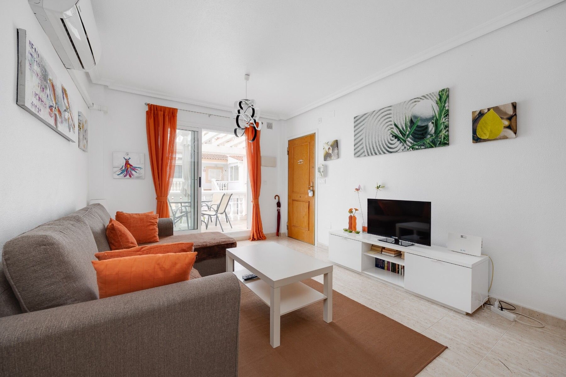 2-Bedroom Apartment in Zeniamar-Horizonte-la Campana, Orihuela Costa - Image 5
