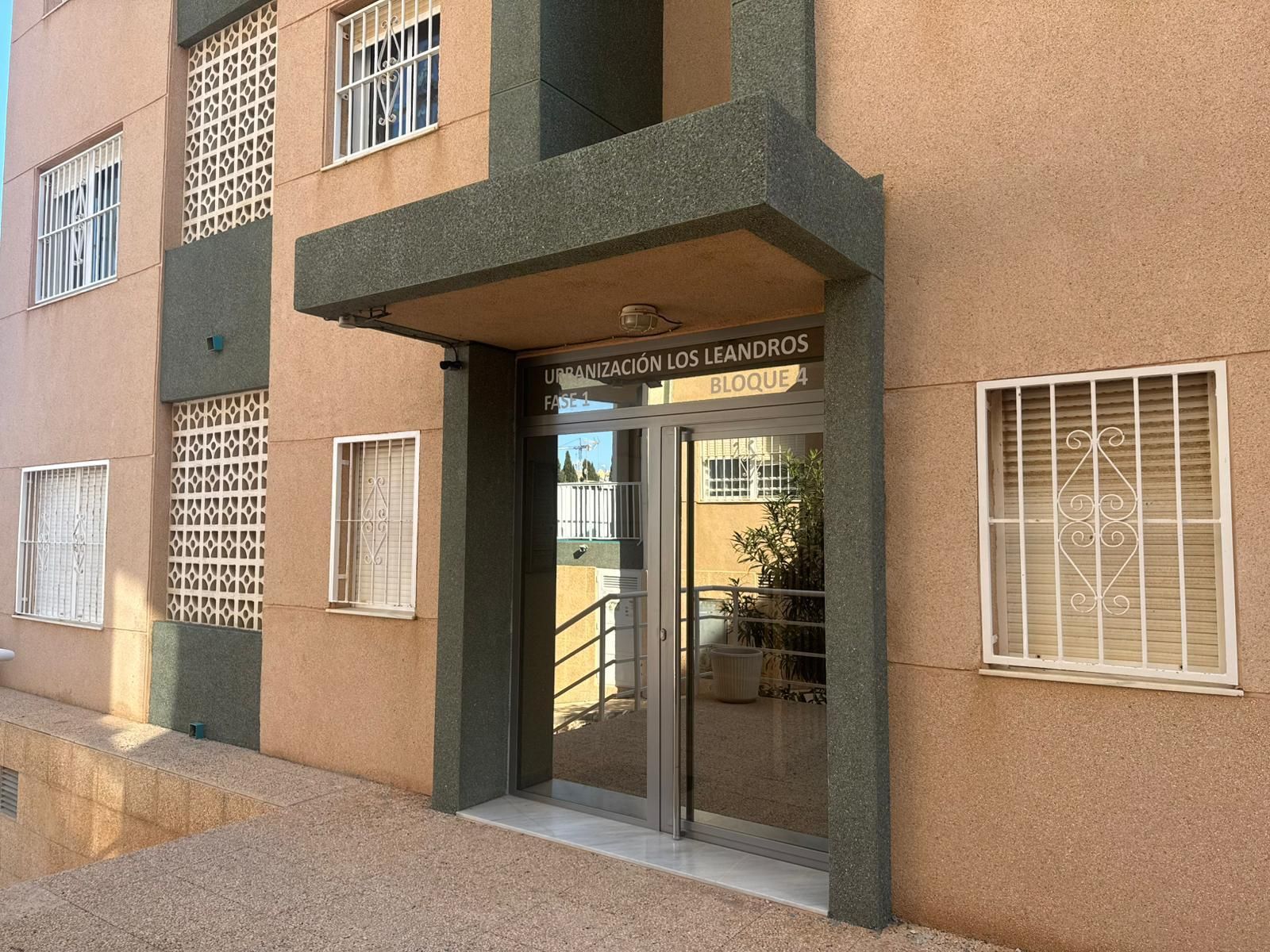 2-Bedroom Apartment in Sector 25, Torrevieja - Image 20