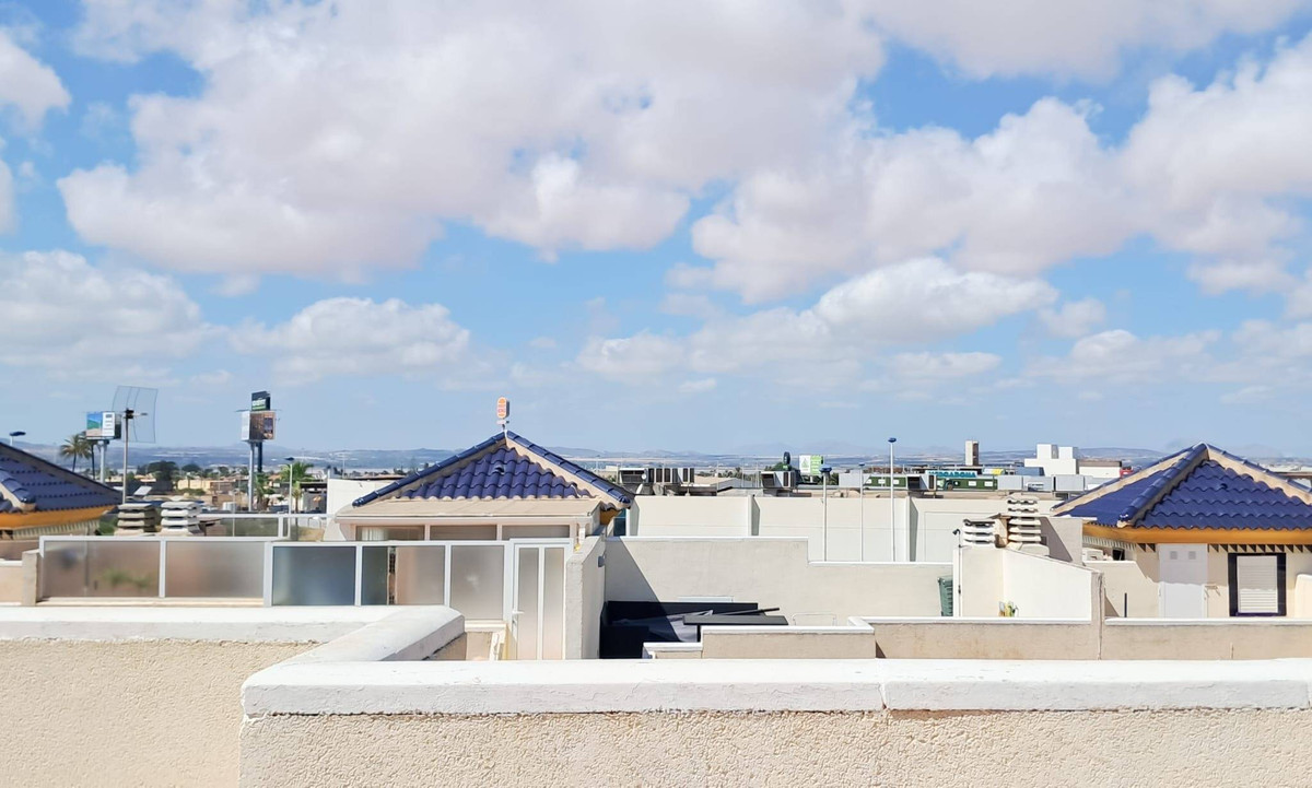 2-Bedroom Penthouse Apartment in Torrevieja | Sunny Casa... - Image 17