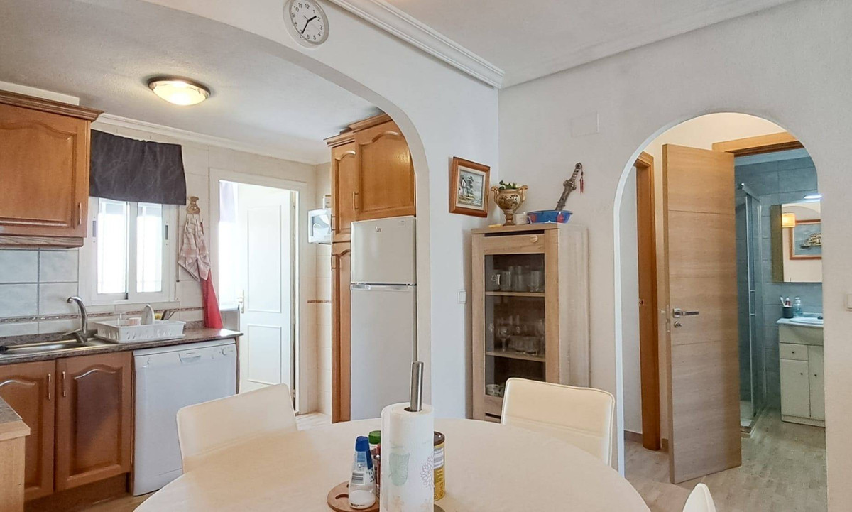 2-Bedroom Penthouse Apartment in Torrevieja | Sunny Casa... - Image 24