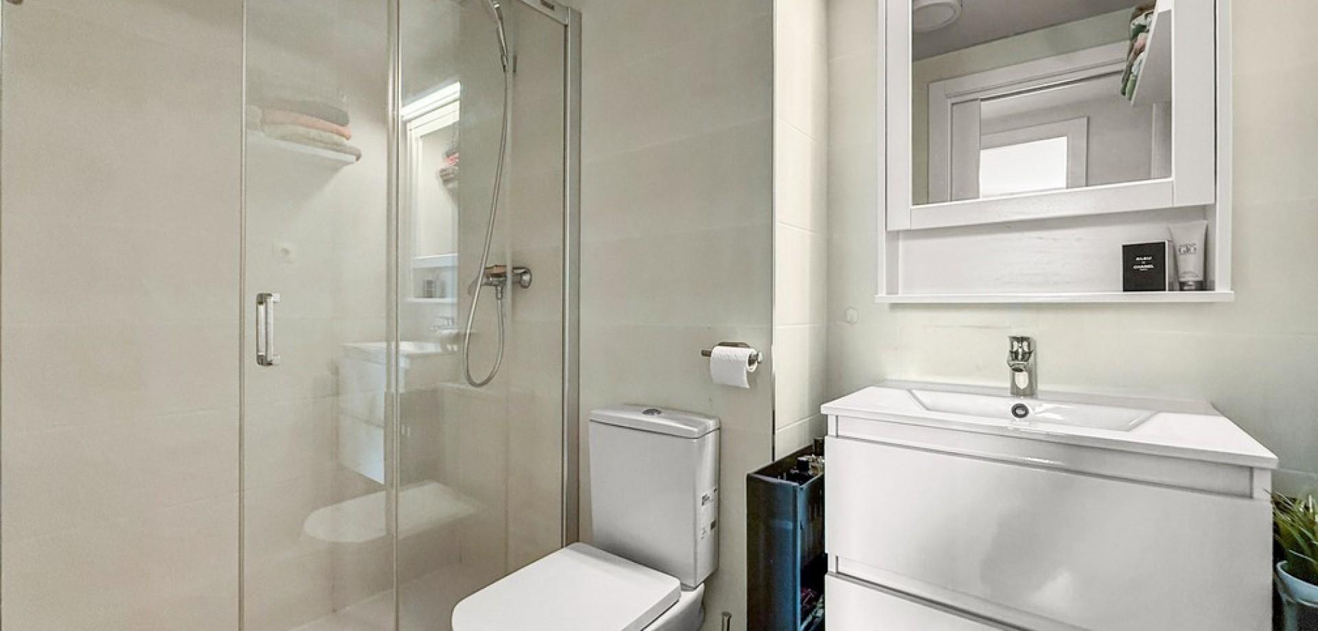 2-Bedroom Apartment in Cartagena - Image 23