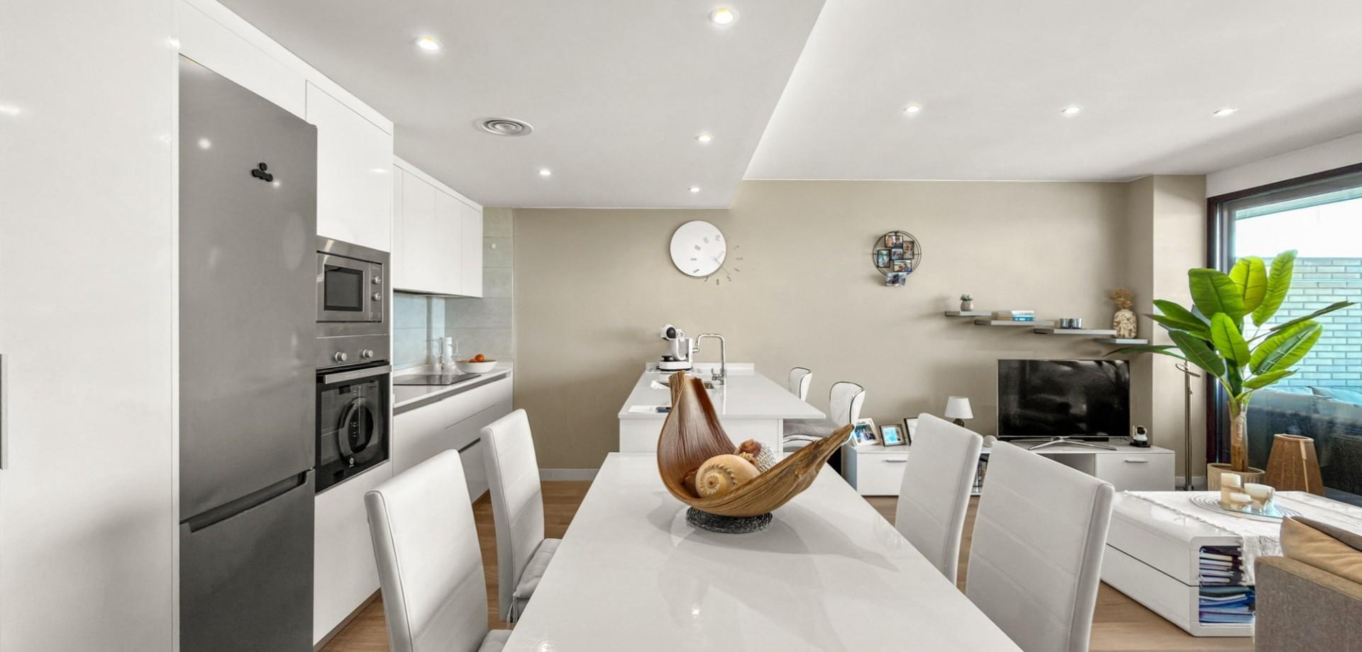 2-Bedroom Apartment in Cartagena - Image 30