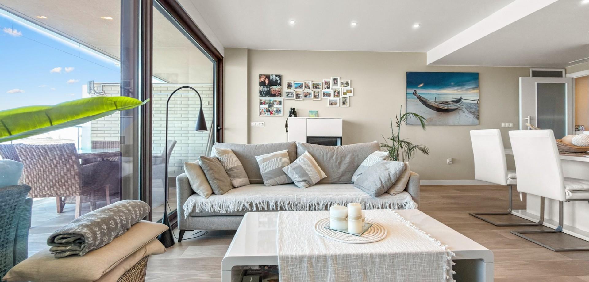 2-Bedroom Apartment in Cartagena - Image 9