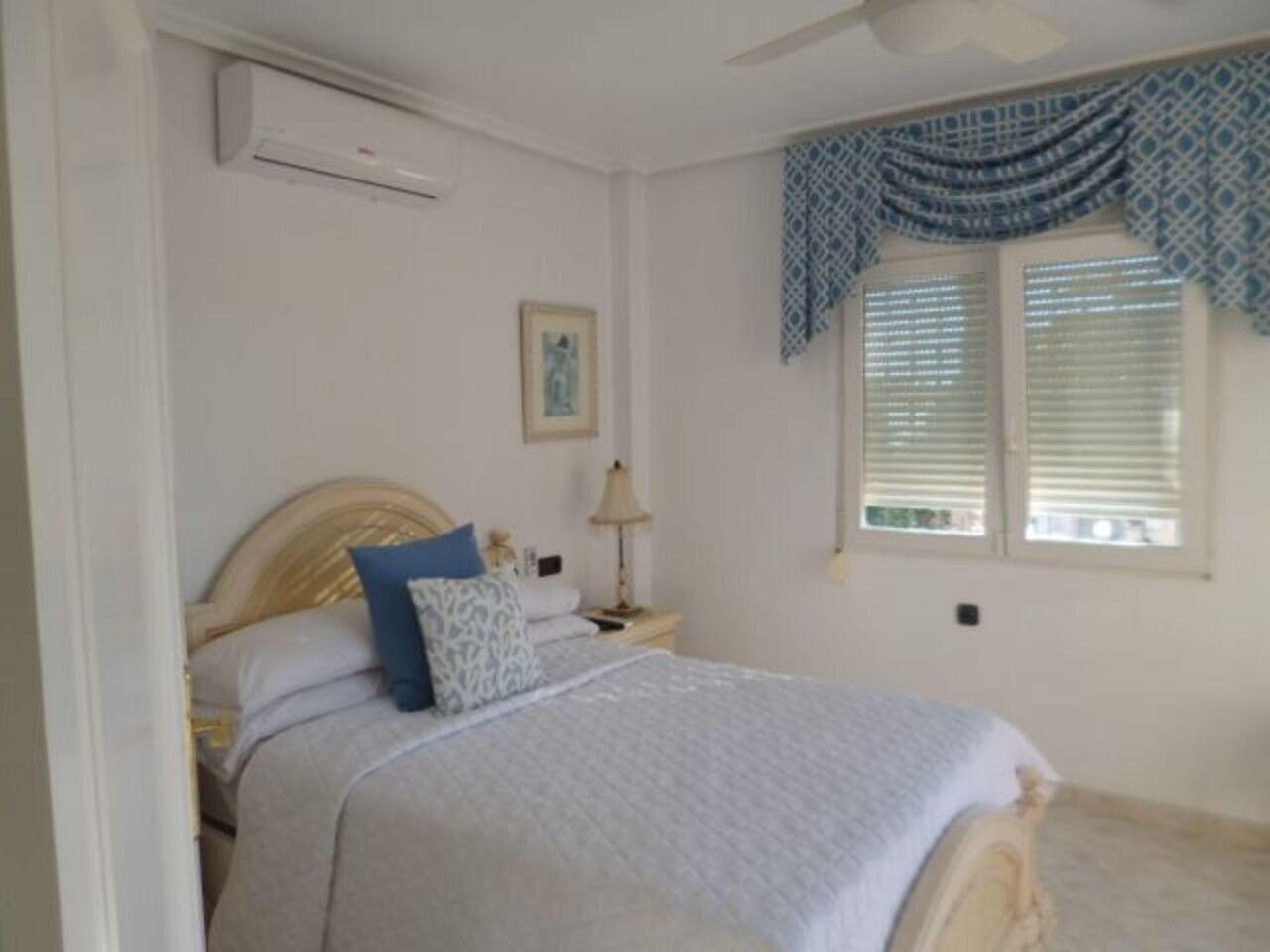 Villa de 3 Dormitorios en La Zenia, Orihuela Costa - Image 12