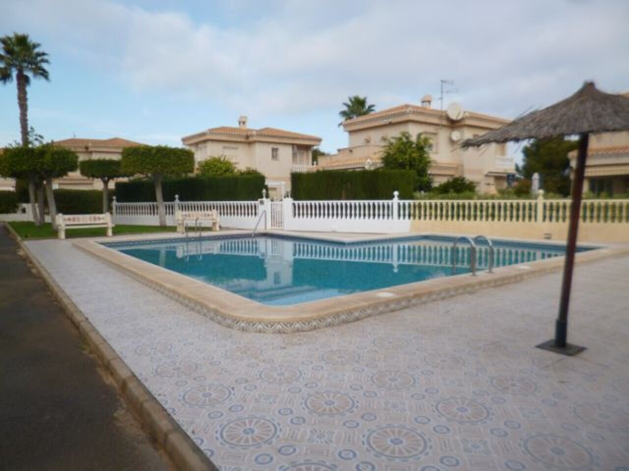 Villa de 3 Dormitorios en La Zenia, Orihuela Costa - Image 23