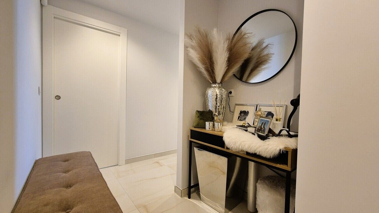 3-Bedroom Apartment in Punta Prima, Orihuela Costa - Image 2