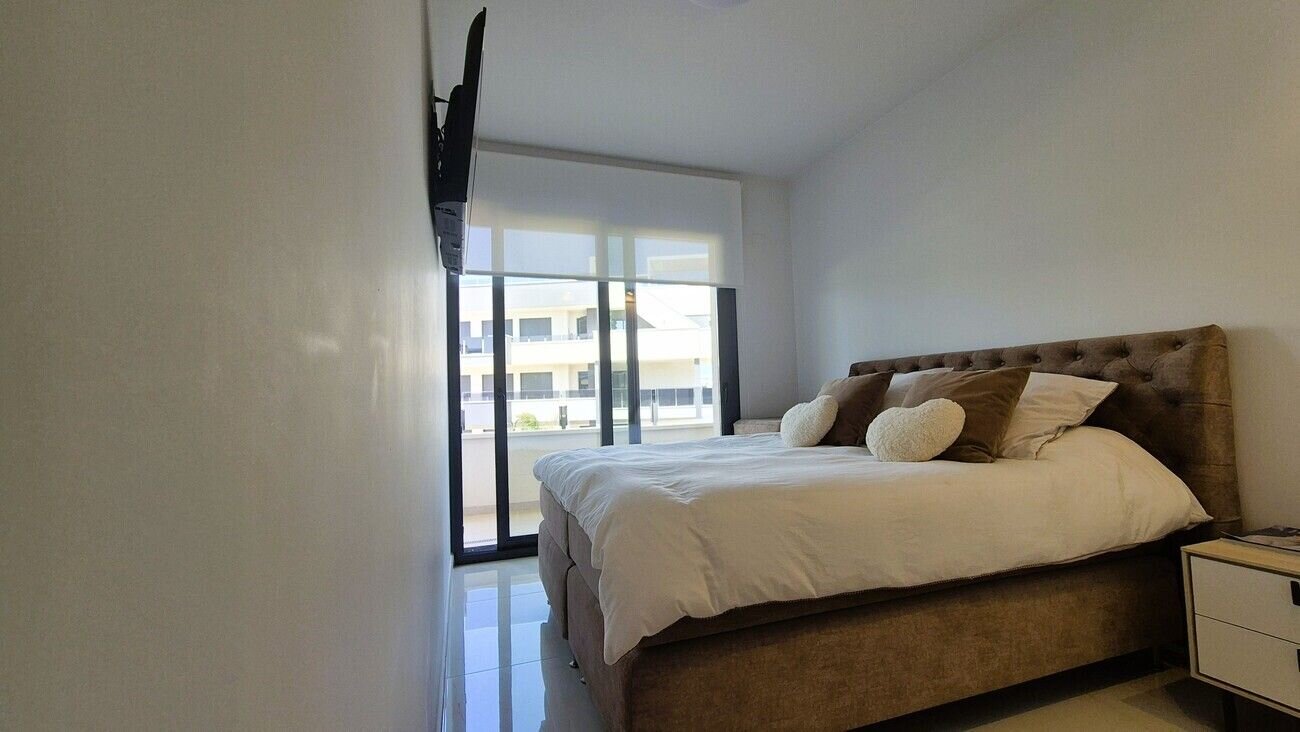3-Bedroom Apartment in Punta Prima, Orihuela Costa - Image 23