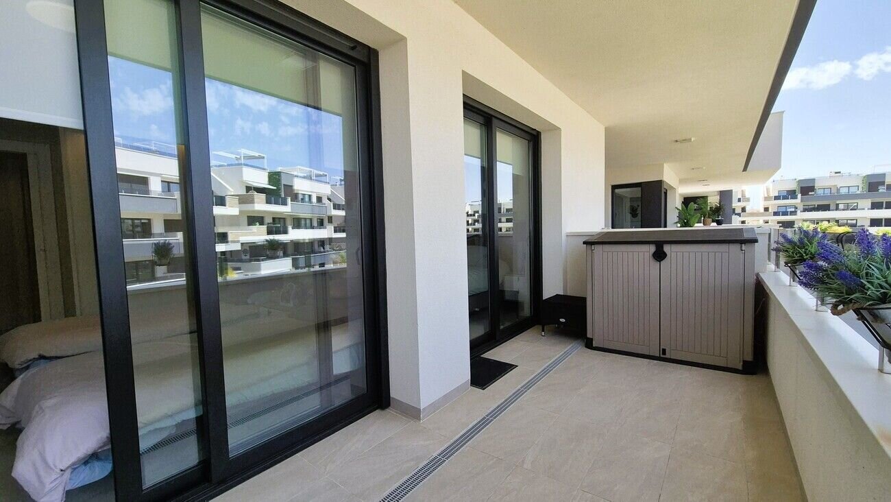 3-Bedroom Apartment in Punta Prima, Orihuela Costa - Image 26