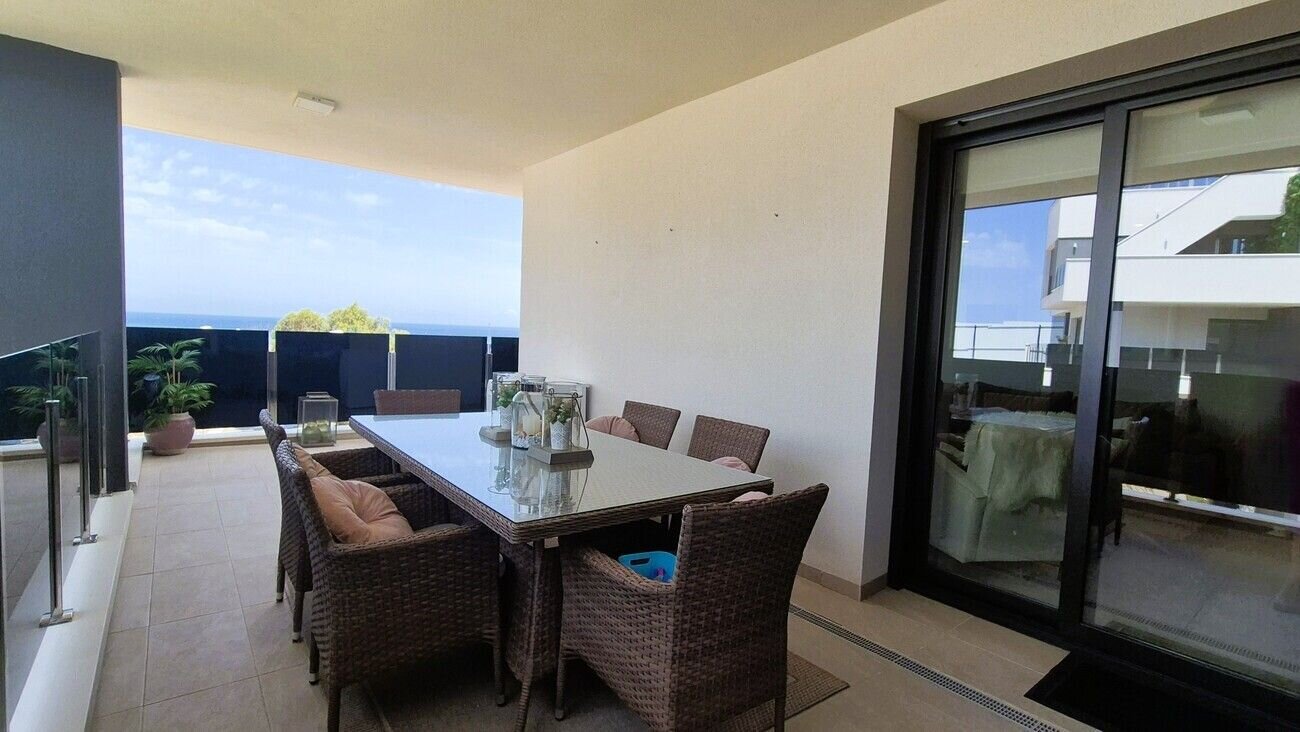 3-Bedroom Apartment in Punta Prima, Orihuela Costa - Image 30