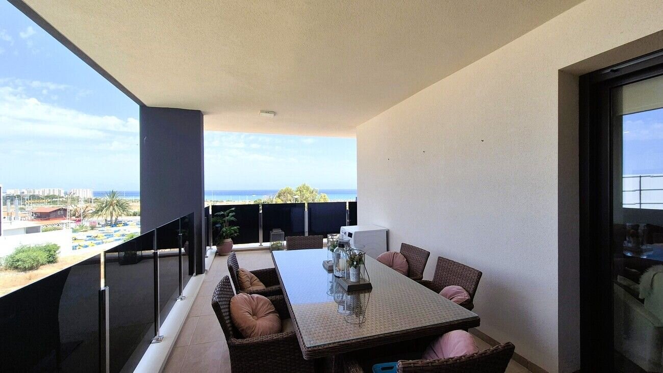 3-Bedroom Apartment in Punta Prima, Orihuela Costa - Image 31
