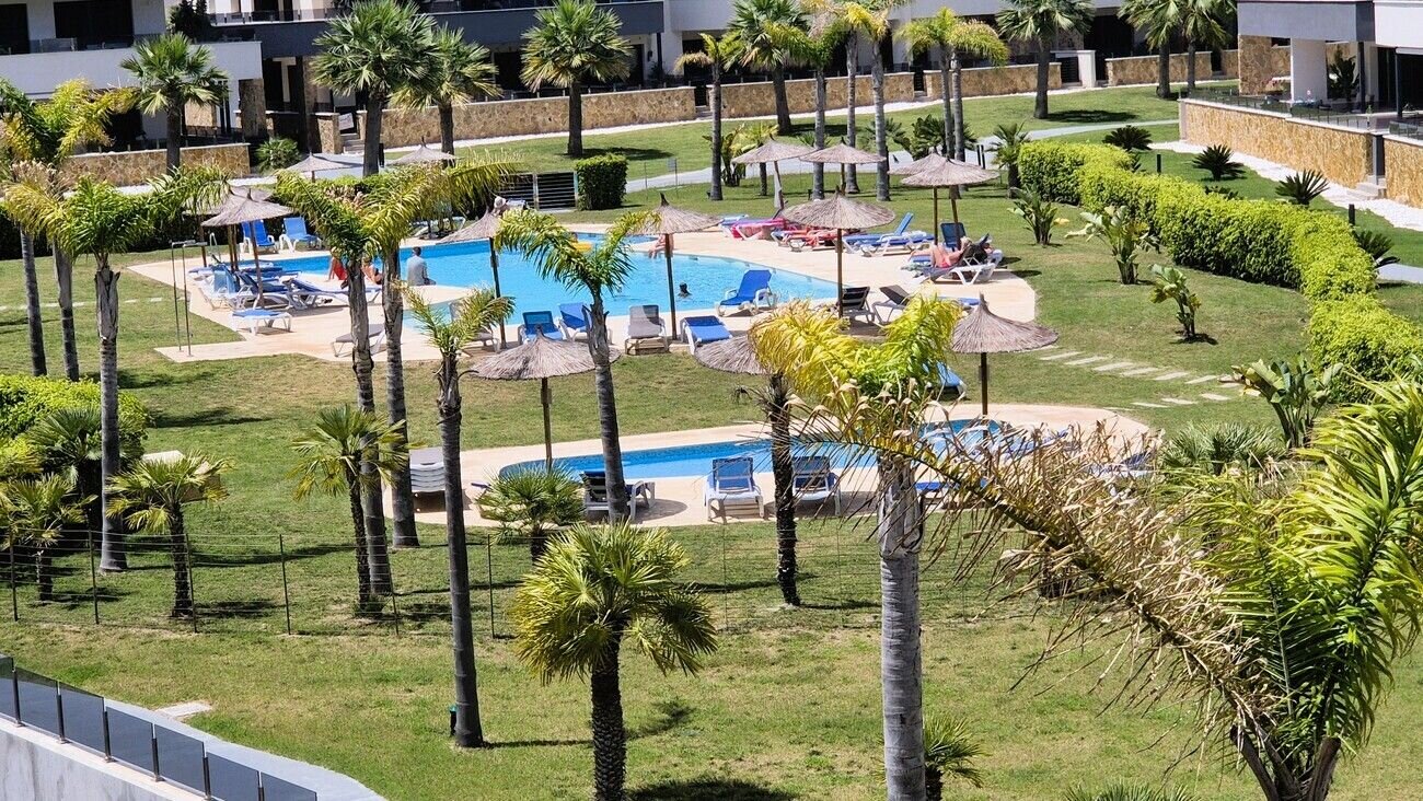3-Bedroom Apartment in Punta Prima, Orihuela Costa - Image 44