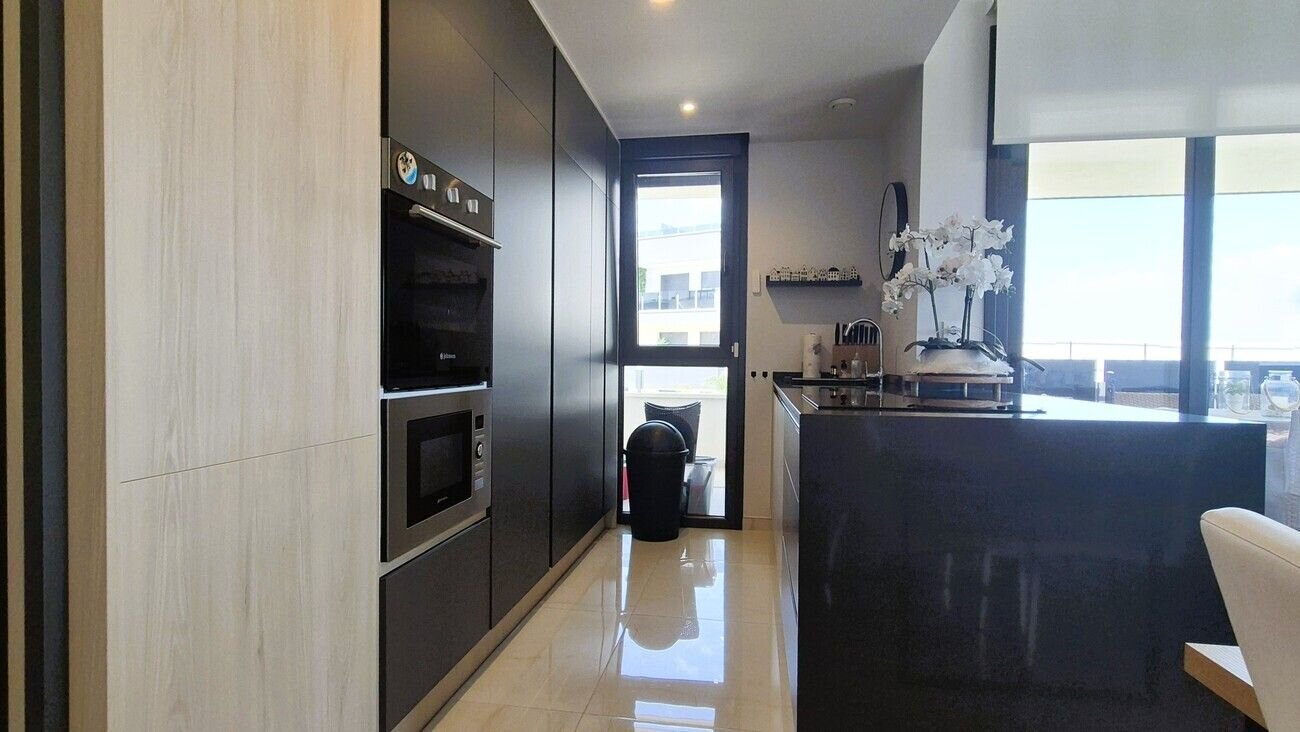 3-Bedroom Apartment in Punta Prima, Orihuela Costa - Image 5