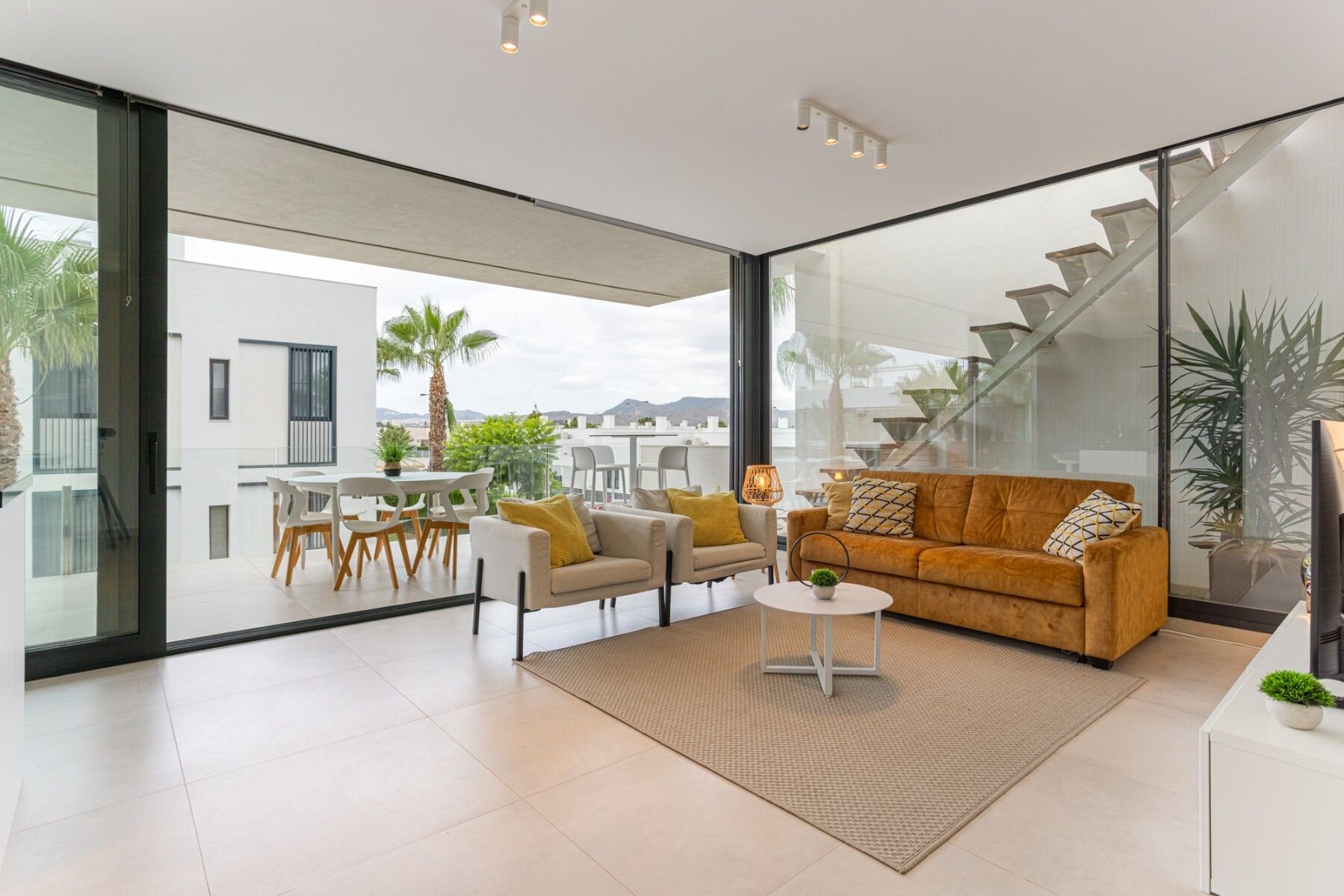 Apartamento de 3 Dormitorios en Cartagena - Image 5