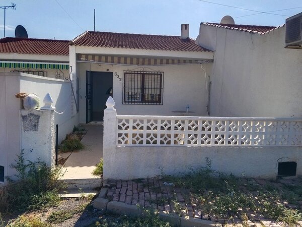 Casa de 2 Dormitorios en Torretas, Torrevieja