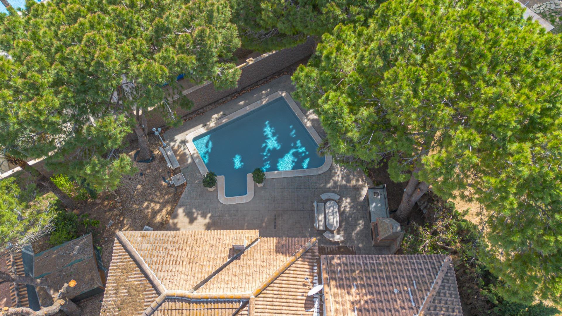 5-Bedroom Villa in Rojales - Image 28