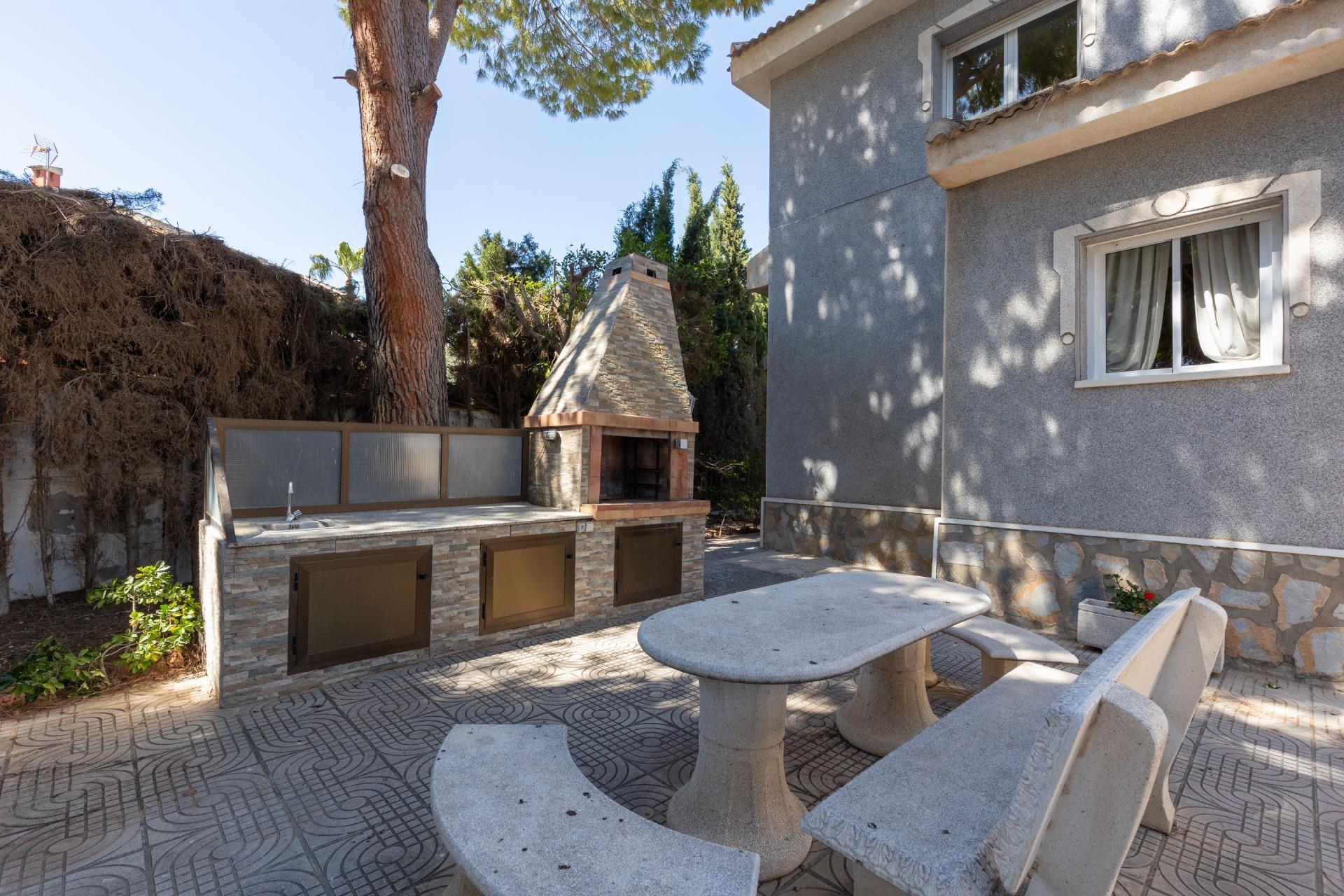 5-Bedroom Villa in Rojales - Image 35