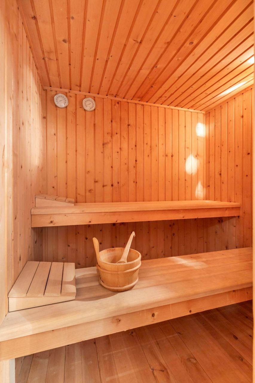 5-Bedroom Villa in Rojales - Image 45