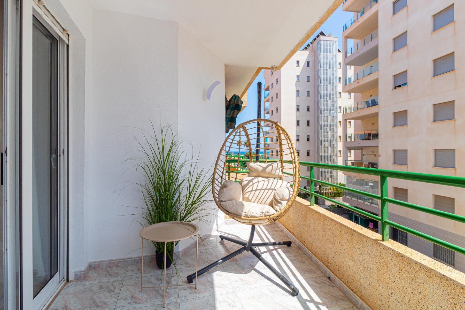 2-Bedroom Apartment in La Mata Pueblo, Torrevieja - Image 11