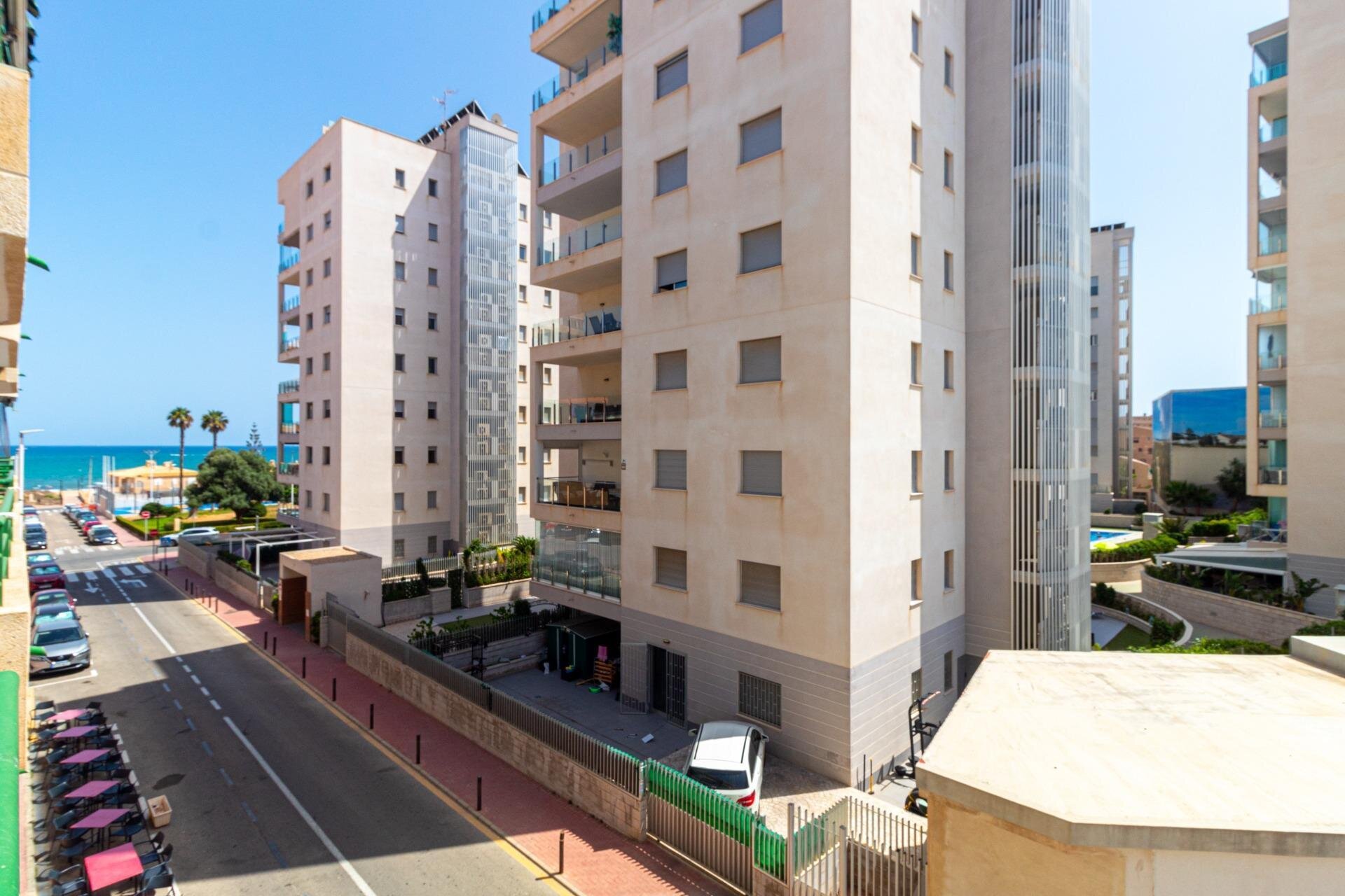 2-Bedroom Apartment in La Mata Pueblo, Torrevieja - Image 14
