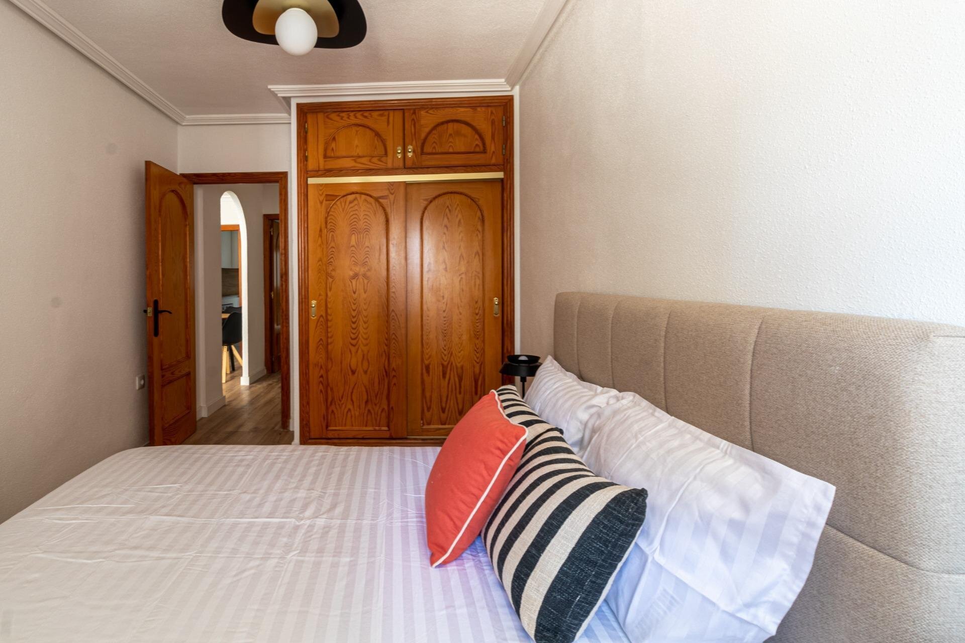 2-Bedroom Apartment in La Mata Pueblo, Torrevieja - Image 17