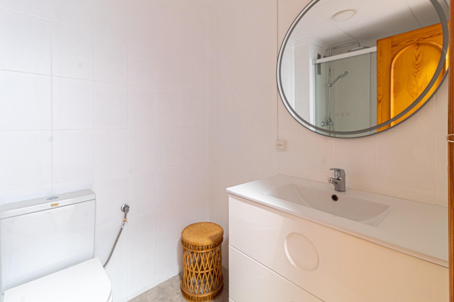 2-Bedroom Apartment in La Mata Pueblo, Torrevieja - Image 19