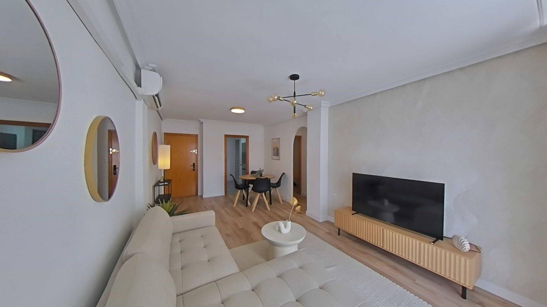 2-Bedroom Apartment in La Mata Pueblo, Torrevieja - Image 33